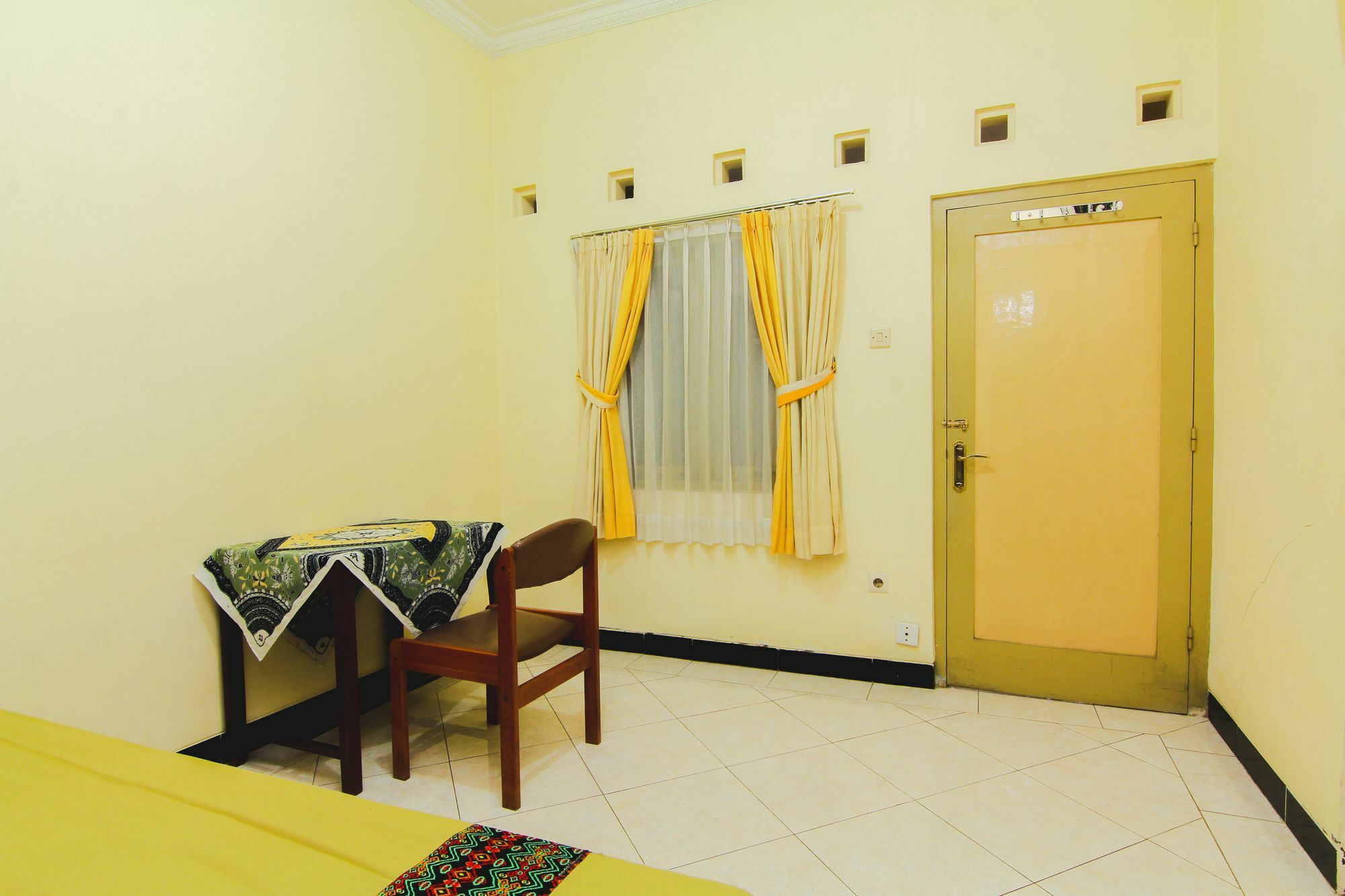 Griya Batik Giri Sekar Homestay Yogyakarta Exterior foto